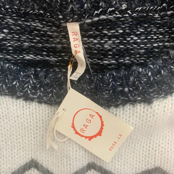 Raga Arctic Wild Tribal Pullover Sweater Grey - Picture 9 of 10